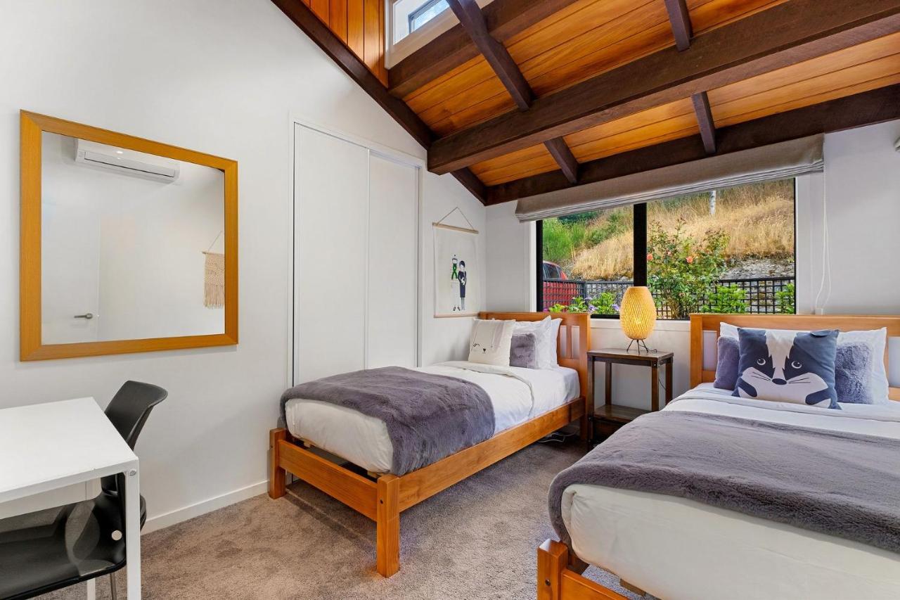 Queenstown Lakefront Dream 4 Bed ภายนอก รูปภาพ